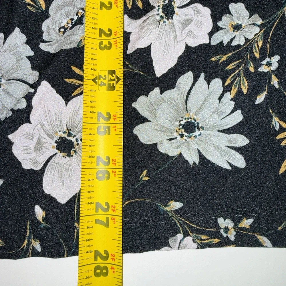 French Connection Mixed Media Floral Top Size L Crew Neck 3/4 Sleeve Lyocell - Picture 6 of 8